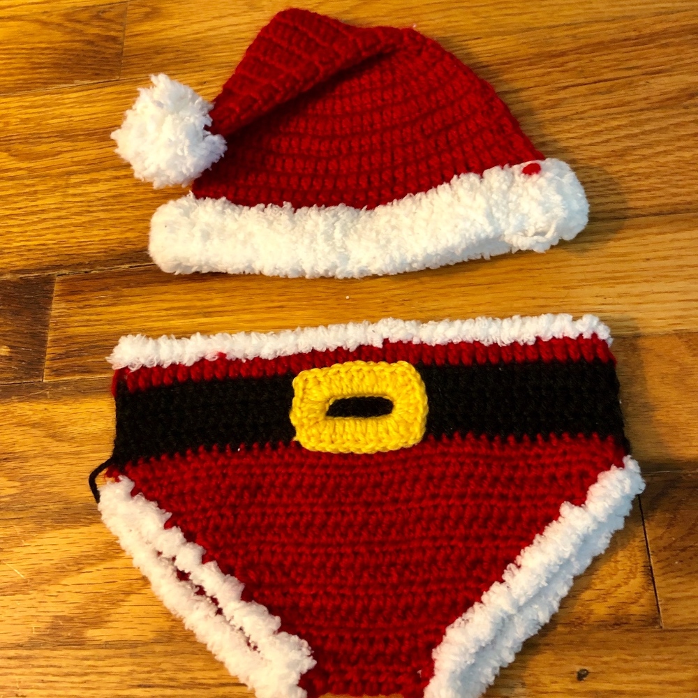 Crochet Santa hat and diaper cover 0-6 mo